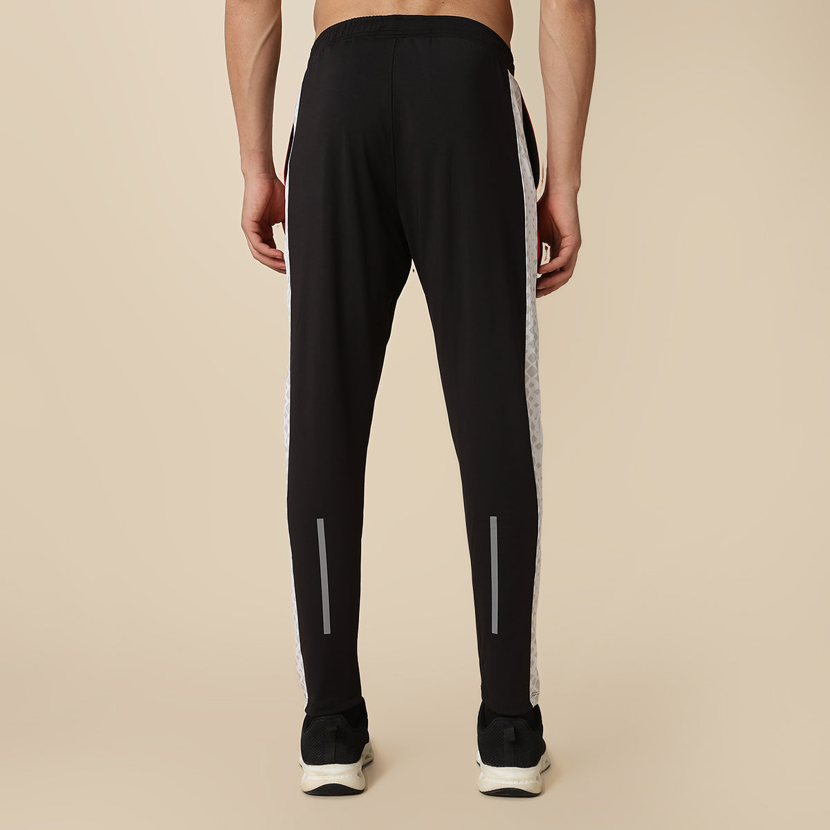 HYVE Hyve Menโs Active Training Track Pant โ Black S