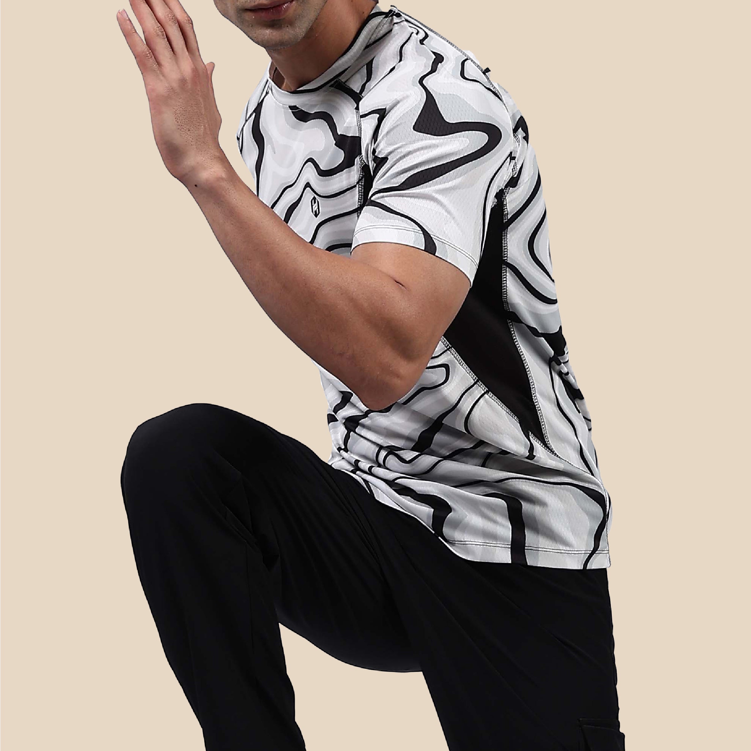HYVE Hyve Active Running T-Shirt – Abstract Marble Print S